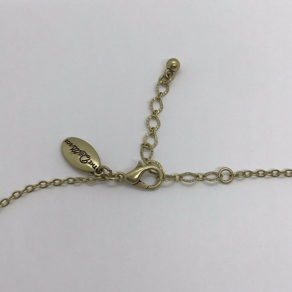 The Delta Box brass tone trunk up Elephant chain necklace 16” - Picture 8 of 12